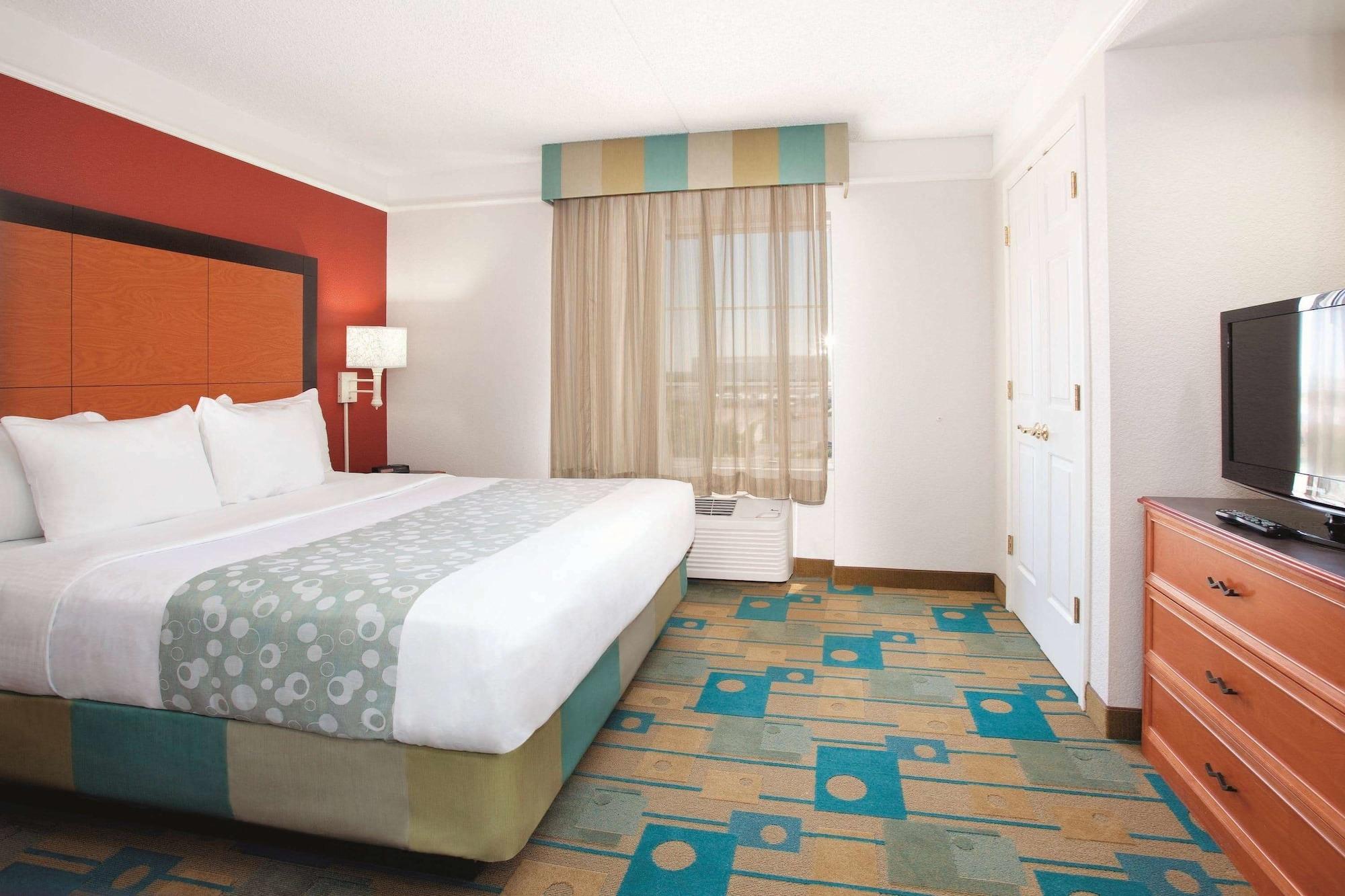 La Quinta By Wyndham Colorado Springs South Airport Hotell Exteriör bild