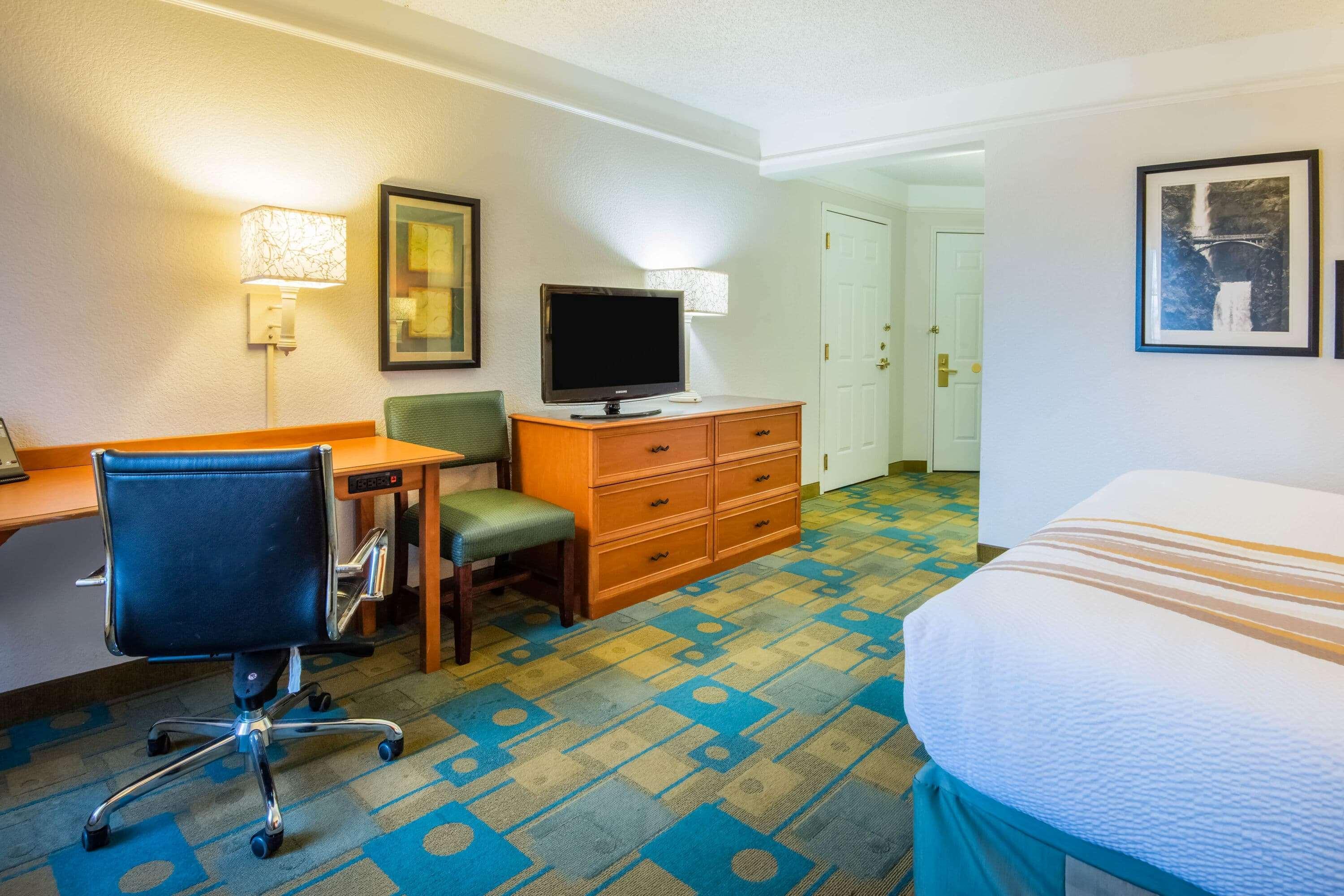 La Quinta By Wyndham Colorado Springs South Airport Hotell Exteriör bild