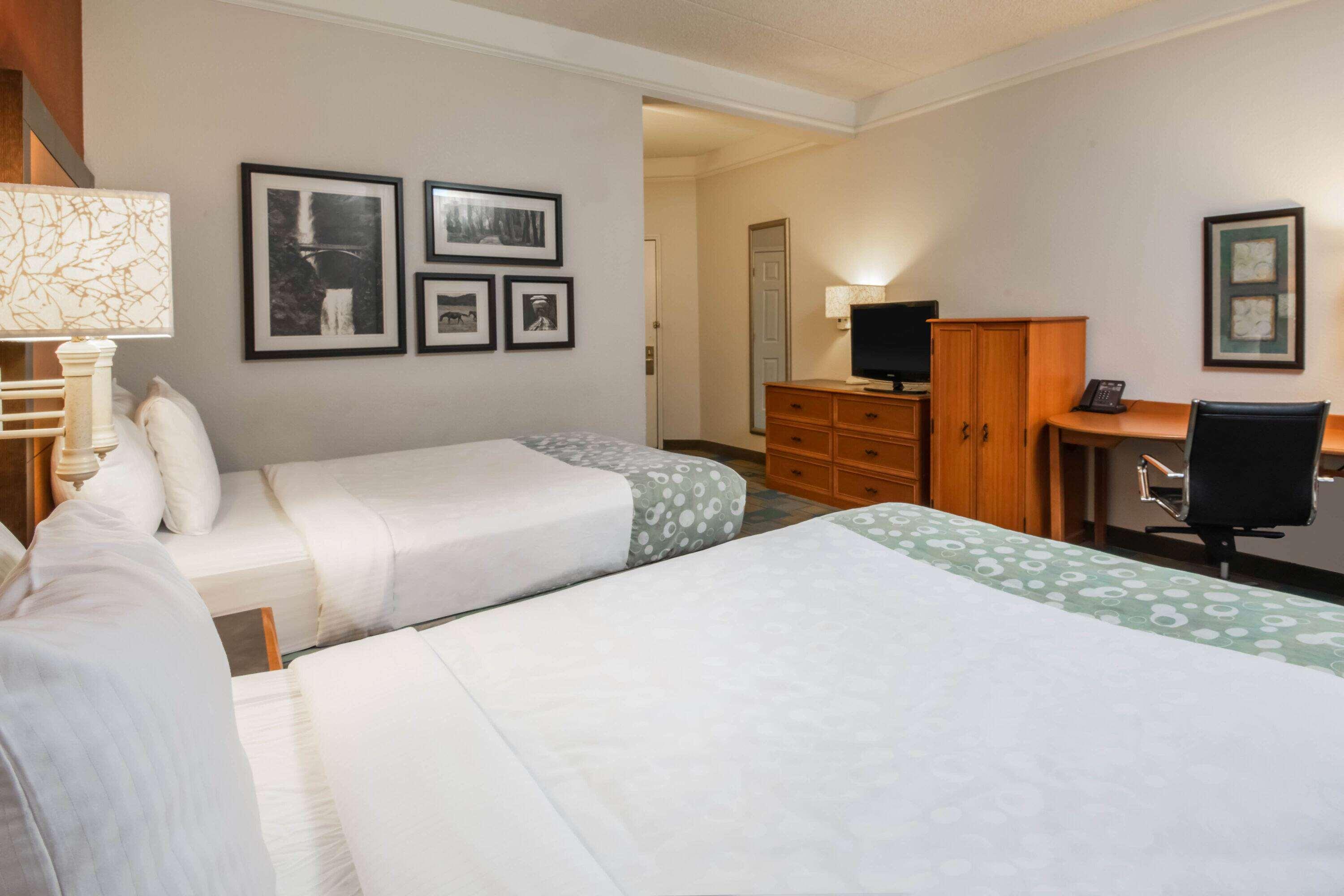 La Quinta By Wyndham Colorado Springs South Airport Hotell Exteriör bild