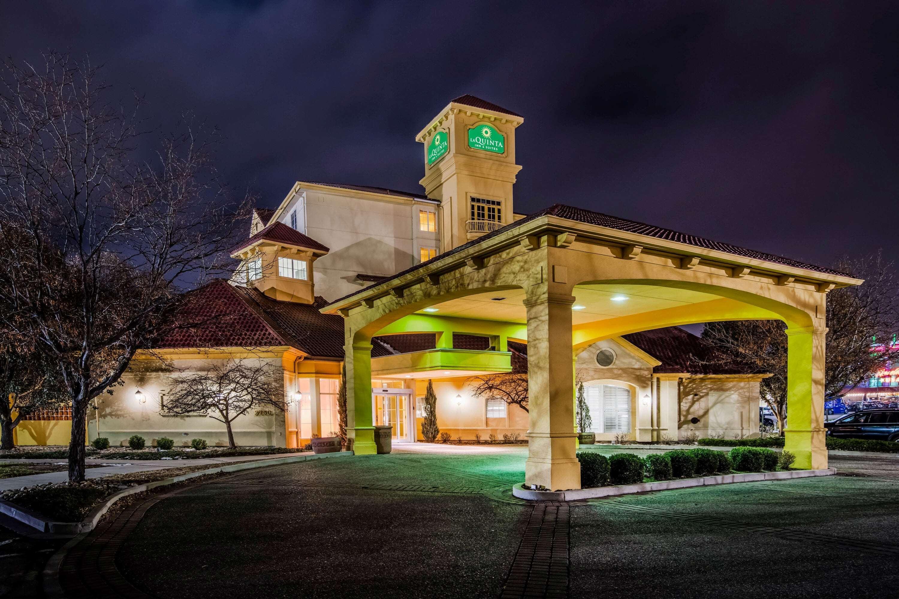 La Quinta By Wyndham Colorado Springs South Airport Hotell Exteriör bild