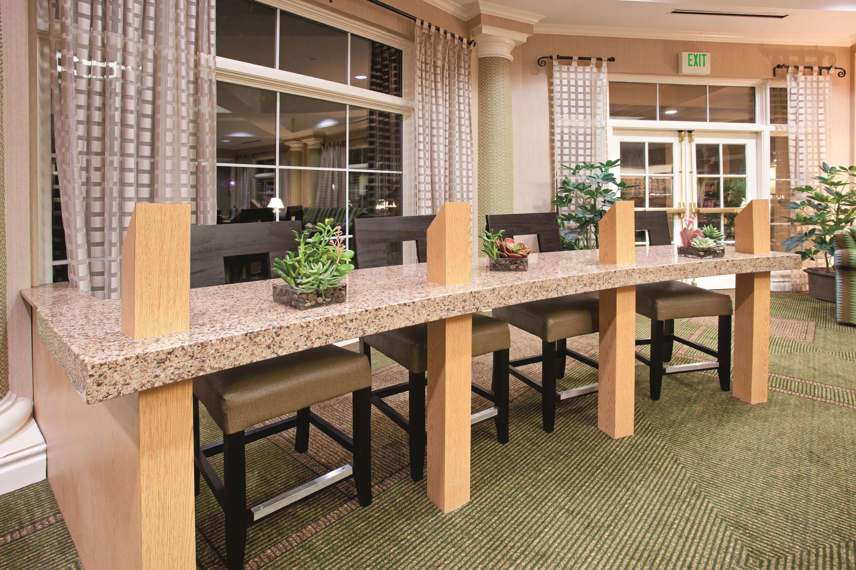 La Quinta By Wyndham Colorado Springs South Airport Hotell Exteriör bild